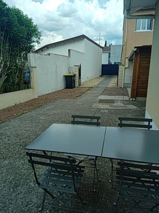 Maison Agreable Avec Stationnement Privatif Angoulême Exteriör bild